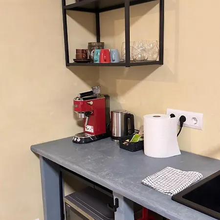 Newly Renovated With Private Entrance * Schiedam