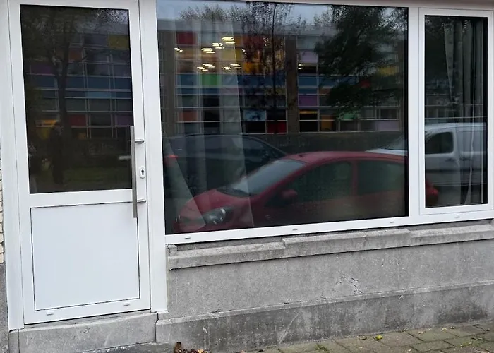 Newly Renovated With Private Entrance Schiedam