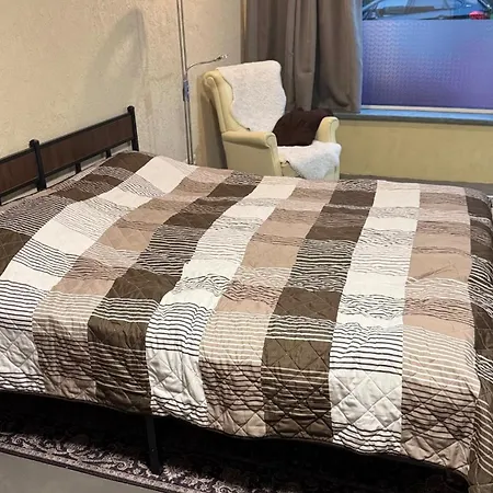 דירה Newly Renovated With Private Entrance